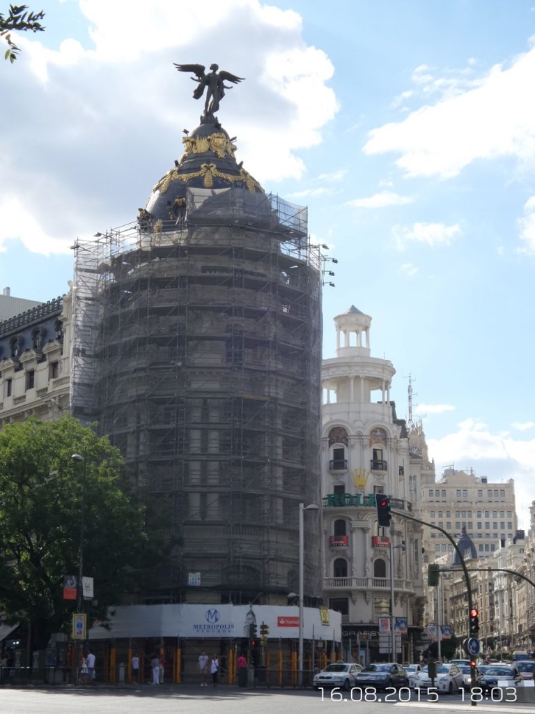 Madrid-Gezilecek-Yerler-metropolis
