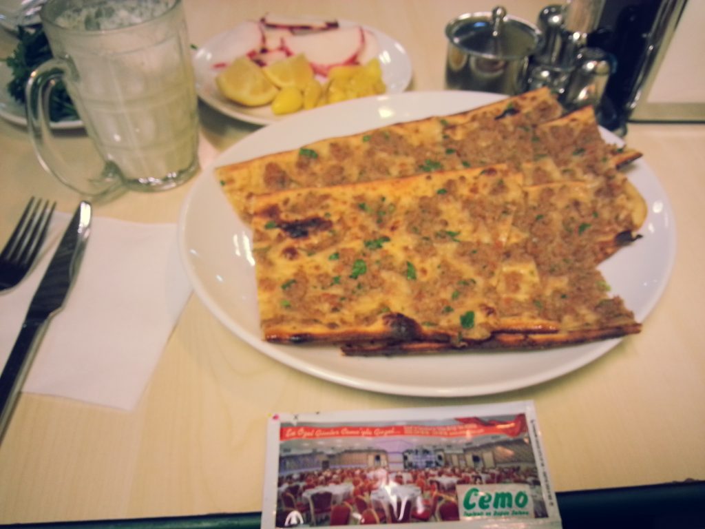 konya-cemo-etli-ekmek