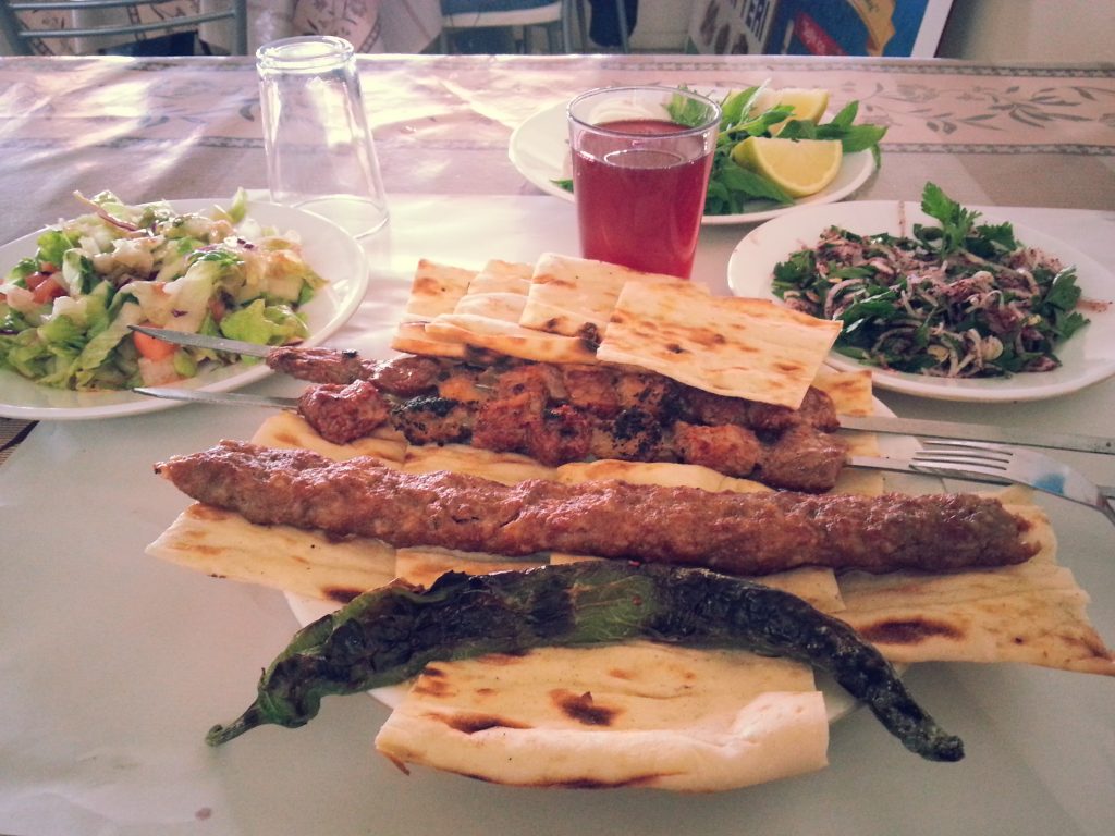 adana-econun-yeri-kiyma-kebap
